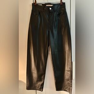 LEVI’S FAUX LEATHER RIBCAGE STRAIGHT PANTS